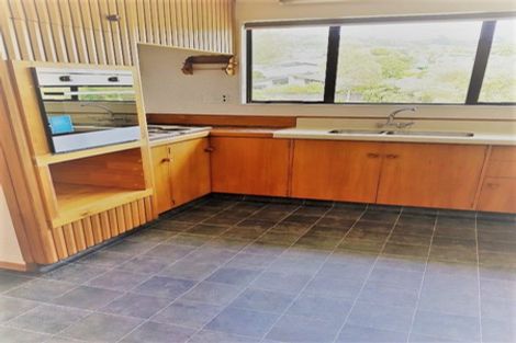 Photo of property in 37 Postgate Drive, Whitby, Porirua, 5024