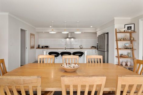 Photo of property in 6 Vantage Place, Omokoroa, 3114