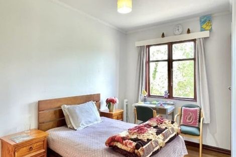 Photo of property in 2 Somme Road, Silverstream, Upper Hutt, 5019
