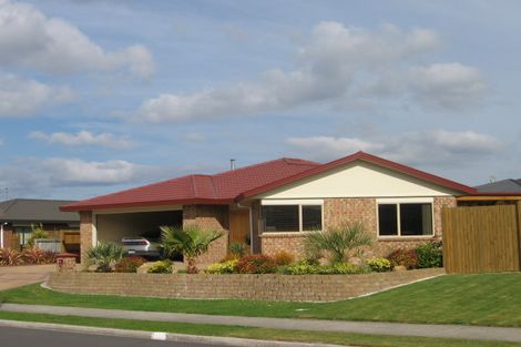 Photo of property in 3 Heaphy Place, Pukehangi, Rotorua, 3015