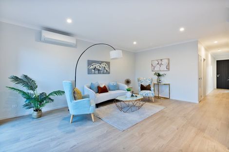 Photo of property in 27 Morus Road, Massey, Auckland, 0614