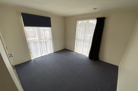 Photo of property in 324i West Coast Road, Glen Eden, Auckland, 0602