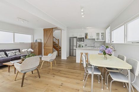 Photo of property in 1/1 Cottleville Terrace, Thorndon, Wellington, 6011