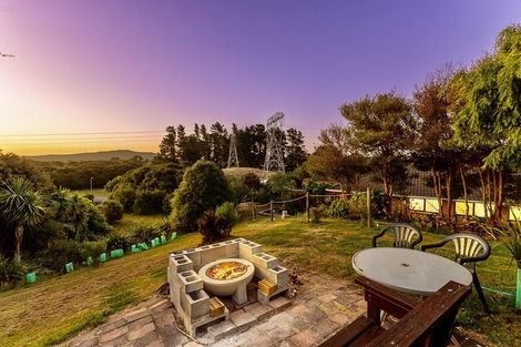 Photo of property in 23 Jacks Bush Road, Waikanae, 5391