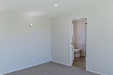 Photo of property in 102 Weggery Drive, Waikanae Beach, Waikanae, 5036