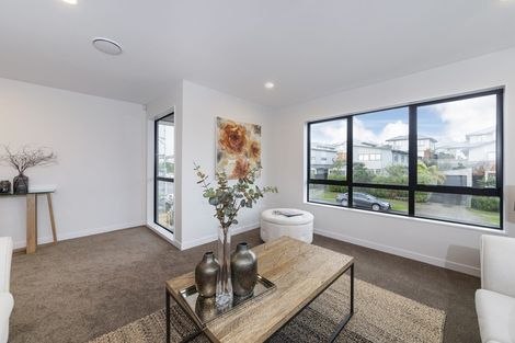 Photo of property in 70 Thomas Road, Flat Bush, Auckland, 2019