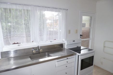 Photo of property in 3/1 Evelyn Place, Hillcrest, Auckland, 0627