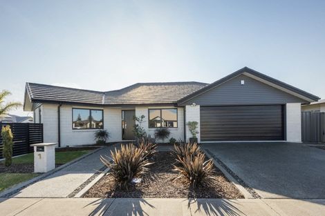 Photo of property in 1 Drake Crescent, Awatoto, Napier, 4110