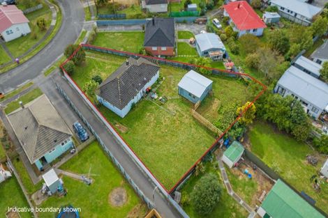 Photo of property in 31 Exeter Crescent, Takaro, Palmerston North, 4412