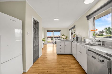 Photo of property in 15 Burgess Street, Te Aroha, 3320