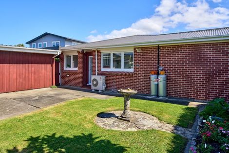 Photo of property in 66 Wai-iti Crescent, Woburn, Lower Hutt, 5010
