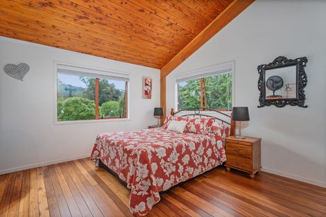 Photo of property in 5 Golf Road, Whitianga, 3591