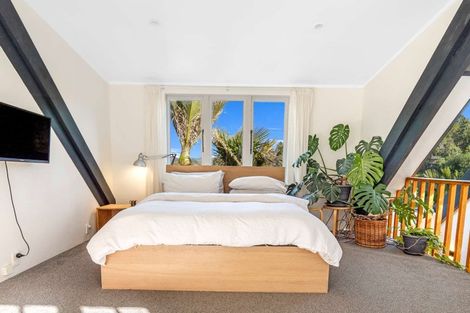 Photo of property in 33 Tainui Road, Titirangi, Auckland, 0604