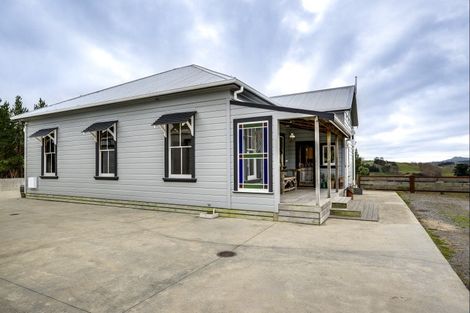 Photo of property in 972 Kahuranaki Road, Kahuranaki, Havelock North, 4295