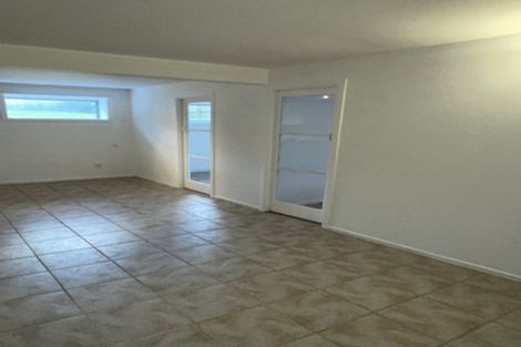 Photo of property in 2 Glenmore Road, Sunnyhills, Auckland, 2010