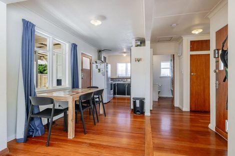 Photo of property in 43 Birmingham Street, Takaro, Palmerston North, 4412