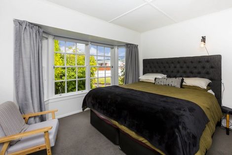 Photo of property in 44 Dowling Grove, Silverstream, Upper Hutt, 5019