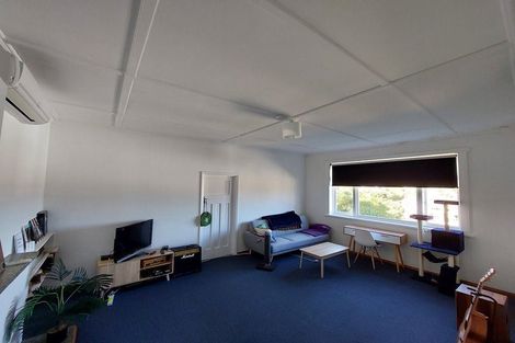 Photo of property in 70 Melbourne Road, Island Bay, Wellington, 6023