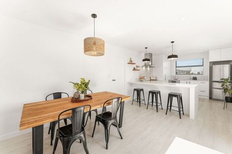 Photo of property in 1 Chrysler Street, Papamoa, 3118