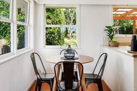 Photo of property in 15 Sealy Road, Torbay, Auckland, 0630
