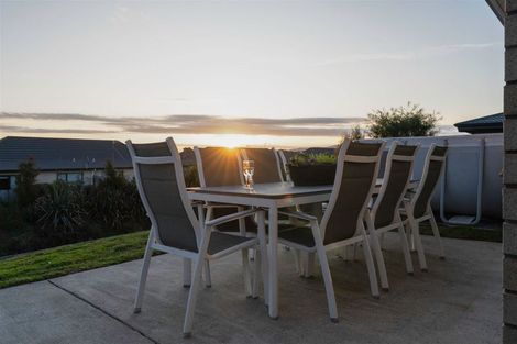 Photo of property in 10 Aqua Way, Paraparaumu, 5032