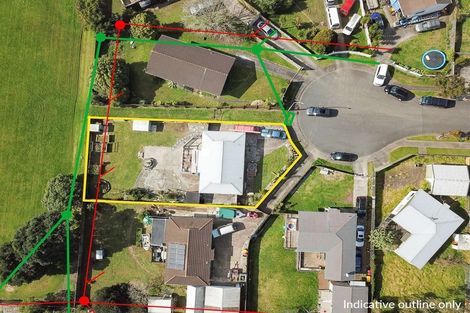 Photo of property in 14 Balwyn Place, Clendon Park, Auckland, 2103