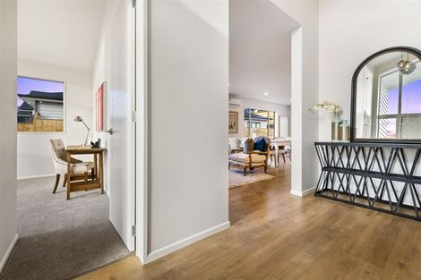 Photo of property in 37 Jeroboam Loop, Kumeu, 0810