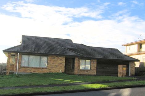 Photo of property in 12 Capistrano Mews, Goodwood Heights, Auckland, 2105