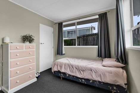 Photo of property in 9 Camellia Avenue, Bell Block, New Plymouth, 4312