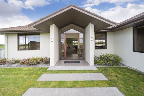 Photo of property in 96 Whenuku Road, Normanby, Hawera, 4675