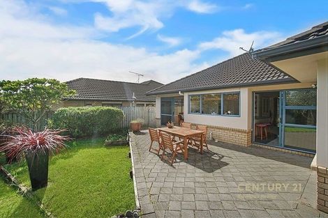 Photo of property in 21 Macnean Drive, East Tamaki Heights, Auckland, 2016