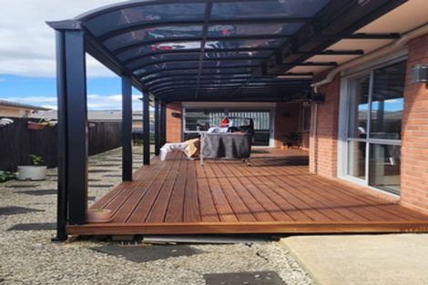 Photo of property in 2 Wellfield Drive, Papakura, 2110