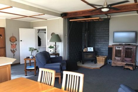 Photo of property in 98 Abel Tasman Drive, Takaka, 7110