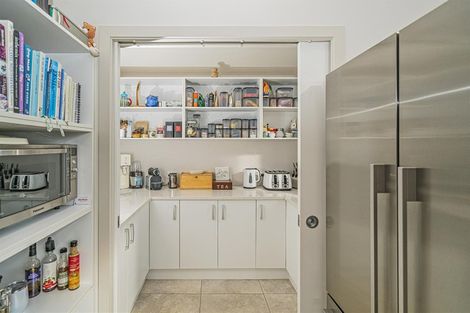 Photo of property in 1 Topping Place, Whitianga, 3510