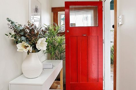 Photo of property in 37 Newton Street, Fitzroy, New Plymouth, 4312