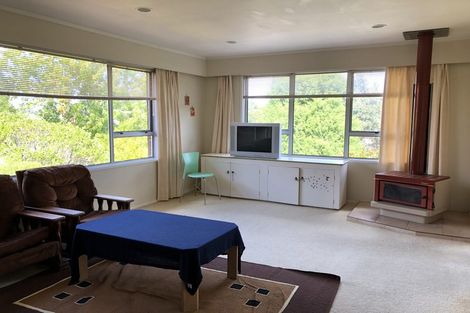 Photo of property in 63 Lynden Avenue, Hillcrest, Auckland, 0627