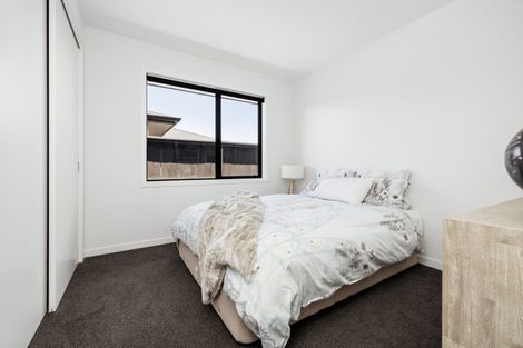 Photo of property in 16 Hiria Crescent, Papamoa Beach, Papamoa, 3118