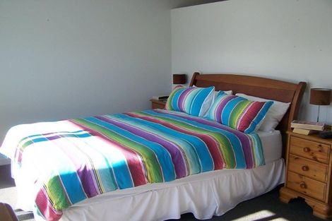 Photo of property in 46a Marine Parade, Mellons Bay, Auckland, 2014