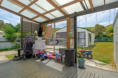Photo of property in 59 Lyell Road, Outer Kaiti, Gisborne, 4010