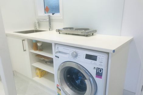 Photo of property in 23a Bournemouth Terrace, Murrays Bay, Auckland, 0630