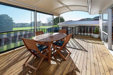 Photo of property in 69 Lewisham Street, Highland Park, Auckland, 2010