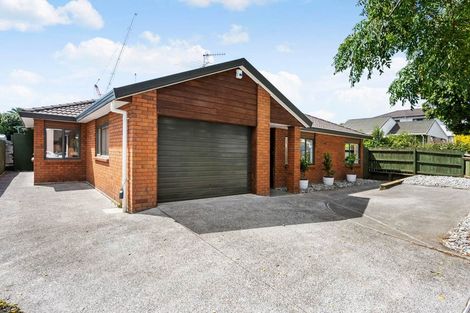 Photo of property in 1/13 Thornton Road, Milford, Auckland, 0620