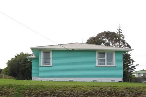 Photo of property in 86 Mould Street, Waitara, 4320
