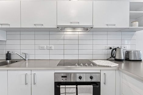 Photo of property in 1c/60 Masons Road, Oteha, Auckland, 0632