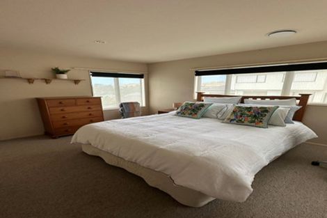 Photo of property in 11 Milford Street, Aotea, Porirua, 5024
