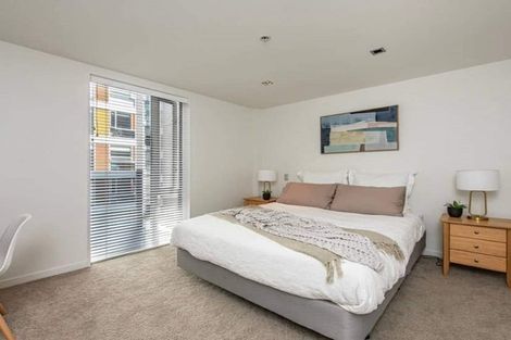 Photo of property in Piermont Apartments, 1b/82 Cable Street, Te Aro, Wellington, 6011