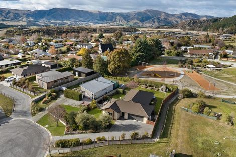 Photo of property in 2 Alice Burn Drive, Luggate, Cromwell, 9383