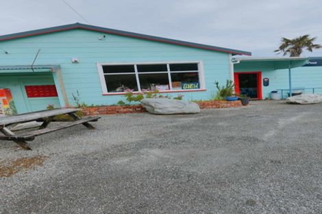 Photo of property in 2 River Road, Hector, 7822