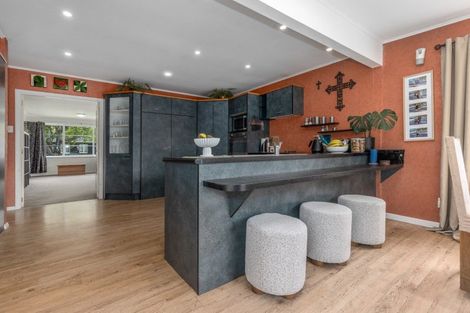 Photo of property in 89 Waddington Drive, Naenae, Lower Hutt, 5011