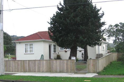 Photo of property in 32 Burcham Street, Taita, Lower Hutt, 5011